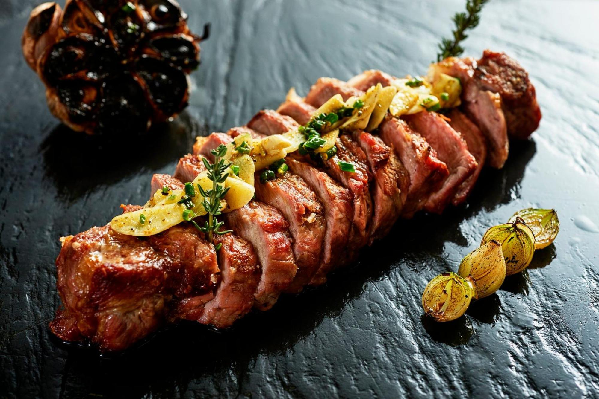 Crowne Plaza Porto By Ihg Hotel Luaran gambar A pork tenderloin